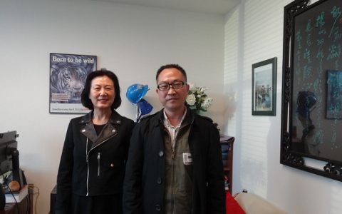 国际中文记者联合会秘书长勾芍人博士访问联合国新闻部