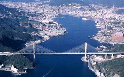 日本长崎举行原子弹爆炸74周年纪念活动