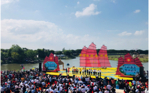 中国农民丰收节庆典活动在江苏兴化隆重举行