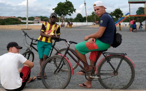 国际移民日：联合国秘书长呼吁将《移民问题全球契约》“付诸实施”