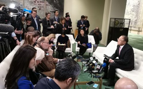 中国常驻联合国代表张军：疫情面前国际社会应保持团结  避免因过度反应造成更大负面影响