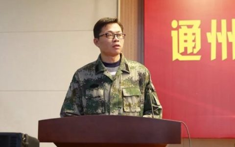 退役军人周广兵为“抗疫”续写战歌   