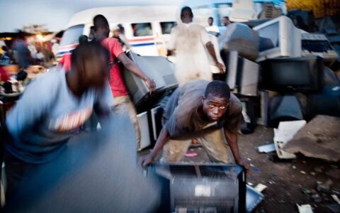 全球电子废弃物5年内增长21%