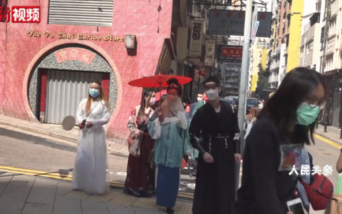 香港年轻人穿汉服庆新春登上热搜，有人却提及了韩国网友