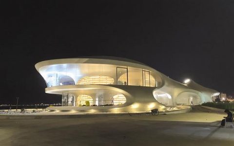 海口云洞图书馆本月正式投入使用