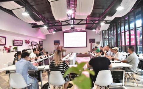 成都乐至商会邀请乐至在蓉各界代表在浓园举行座谈交流会