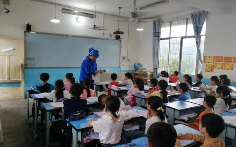 国网四川仪陇县永乐供电所进社区宣传安全用电，共筑“用电安全网”