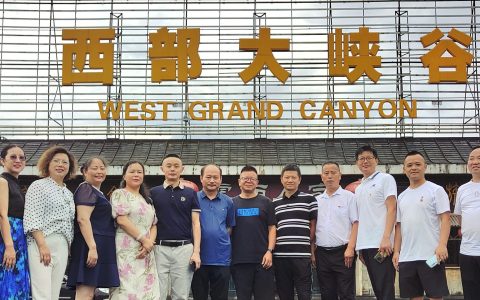 红色七月 “春苗行动”爱心送温暖