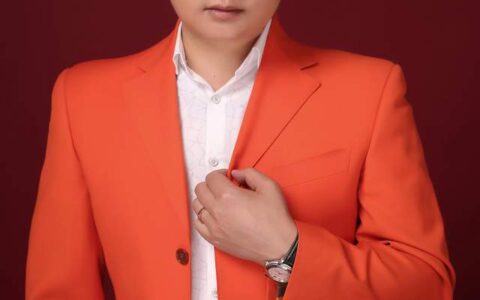 央视著名歌手李书伟回家乡四川巴中助力第二十届光雾山国际红叶节