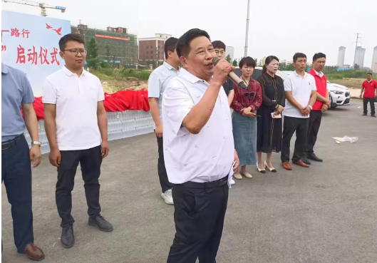 颍上县心连心志愿者协会爱心送考活动温暖启动