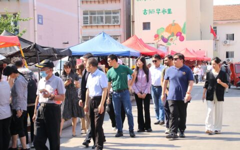 逛威海古陌早市 感受浓浓烟火气