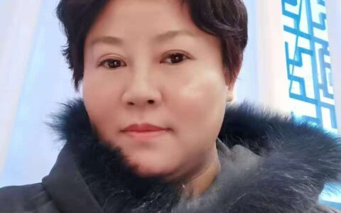 秦荣芳主任深入学习二十大精神，推动书画文化传承，作品国际赞誉助力一带一路