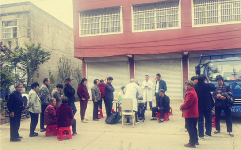 健康相随，爱心满乡村——记余庄村卫生室免费体检活动