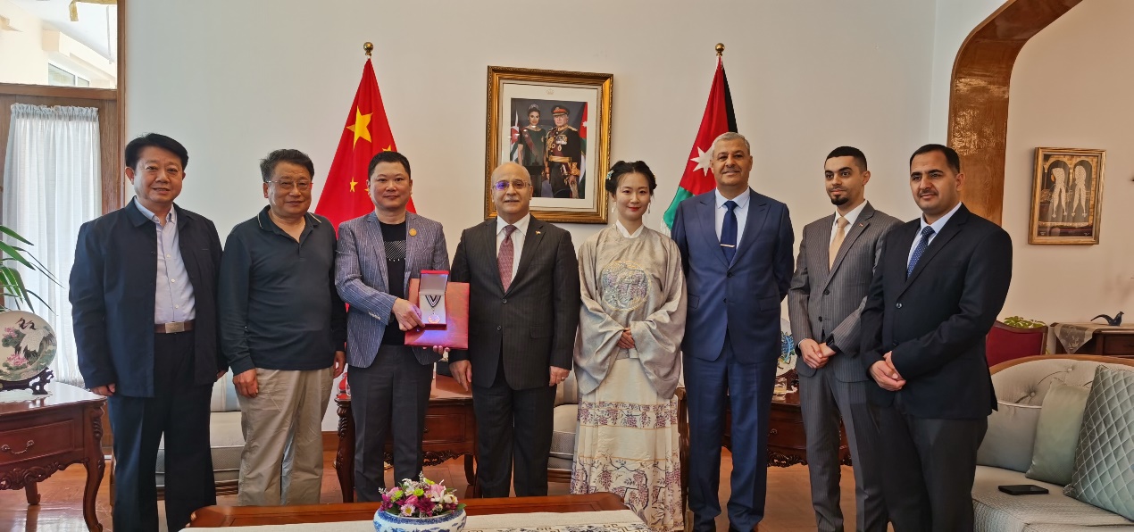 和鸣钟吕同声彻 共谱鸿猷万古扬——参加约旦驻华使馆颁奖典礼随笔