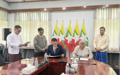 中缅经济合作与发展促进会与缅甸战略与国际问题研究所签约