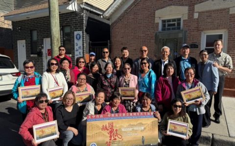 《故园飘梦》走进芝加哥，台山华侨洒泪观影