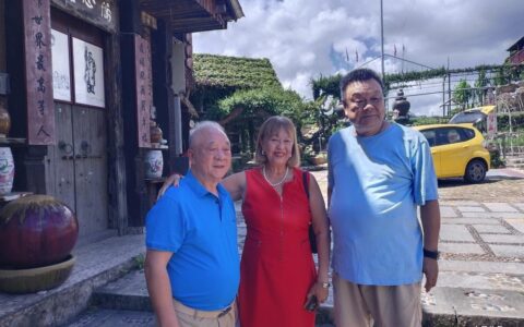 「亲情往来」多米尼加原总统顾问吴玫瑰为家乡题词