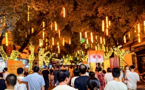 作家洪斌：浙江象山墙头村与云南丽江古城的文旅对望