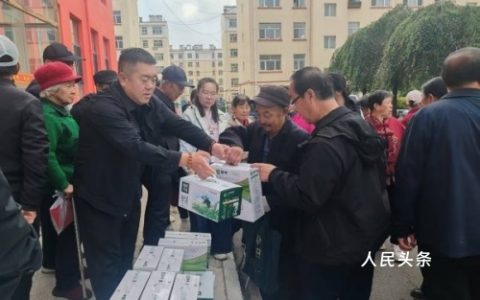 爱心 为老人们的幸福生活加码 ——内蒙古善景源农牧业有限公司慰问大什字移民群众记事