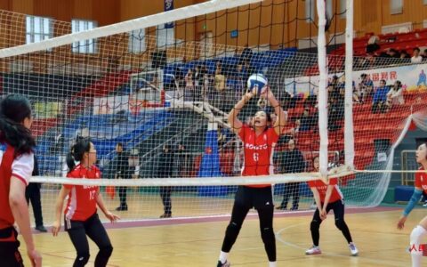 全胜问鼎！大庆中学教职工排球赛巾帼无畏、硬核天团闪耀“幸福杯”