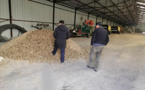 秸秆“吃干榨净”催生绿色产业，三化利用助力乡村振兴