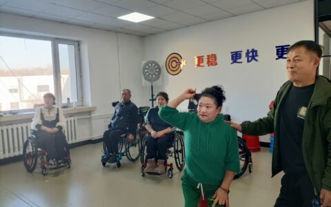 身残志坚！哈尔滨市平房区举办残疾人趣味赛事 运动活力点燃冬日暖意