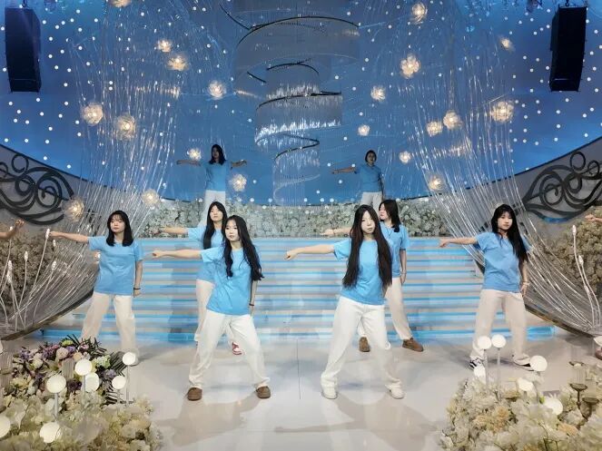 聚初心,赢未来!左思人这场年会,藏着教育最暖的温度与最强的力量