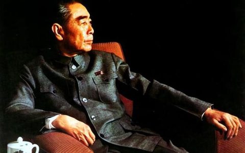 敬爱的周恩来总理永垂不朽