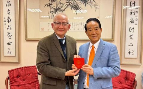 共工新闻社顾问钮则坚拜会亲民党主席宋楚瑜