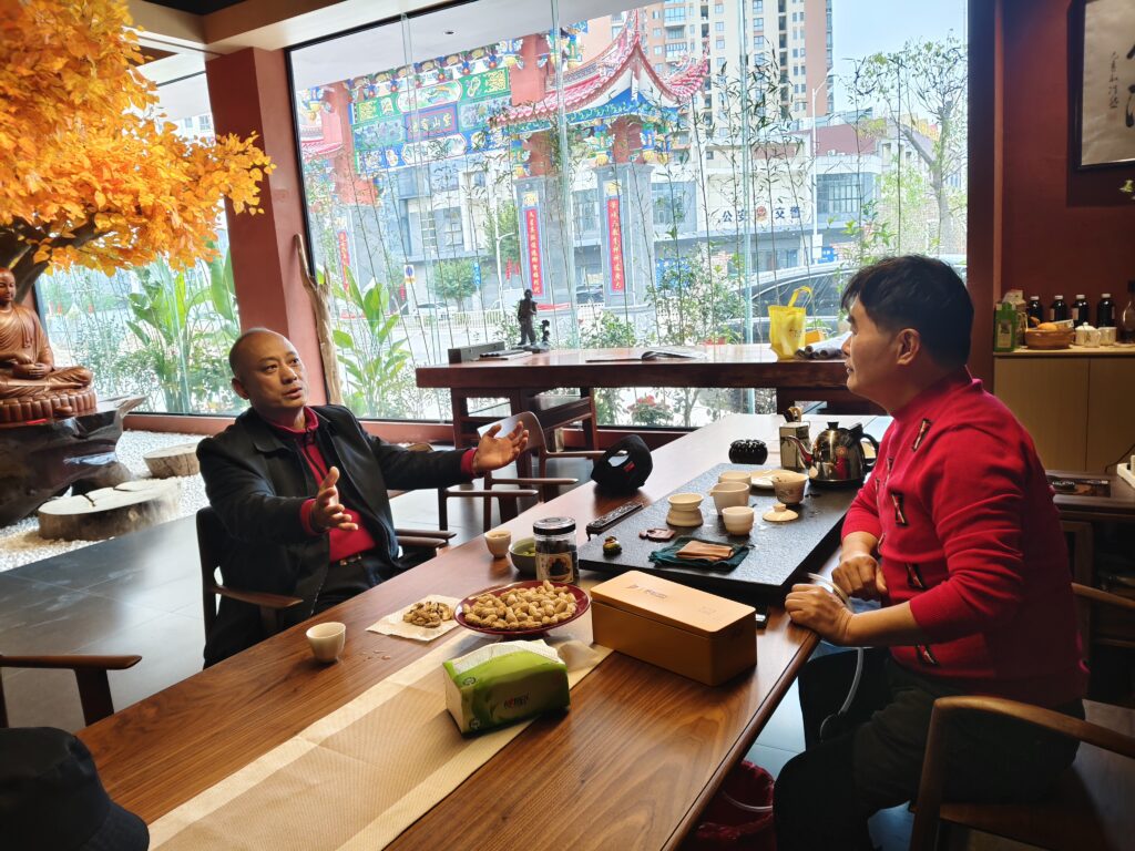 武夷山古汉城关圣庙,中国最大千年楠木关圣像