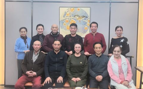 军地文工团圆桌会议凝聚共识 共筹淮海战役纪念祭扫活动