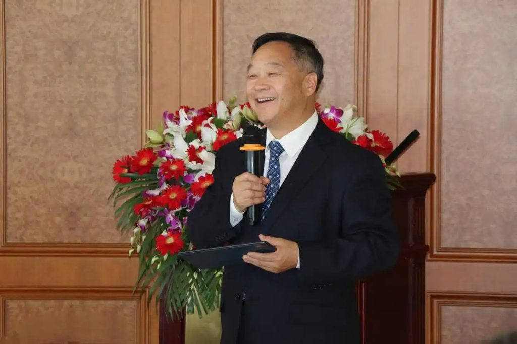 新疆麦盖提沙戈荒特大型新能源基地项目推介会成功举办