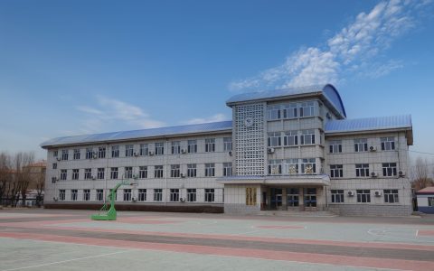 高一压力大，高考没希望？来大庆状元楼，换赛道稳升学