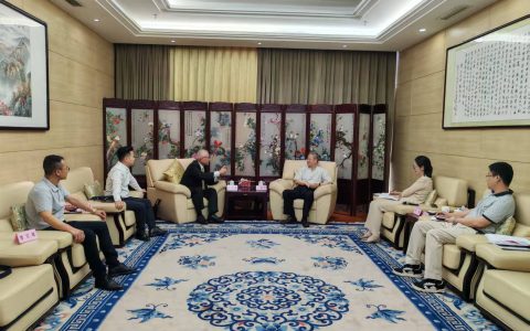 春晖映赤忱 共话两岸情——汪毅夫在京接见共工新闻社代表团
