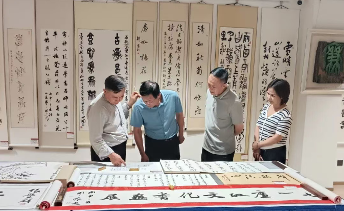 深耕基层文化   浸润群众生活 ——阜南县委宣传部、县文联领导调研蓝城艺术馆